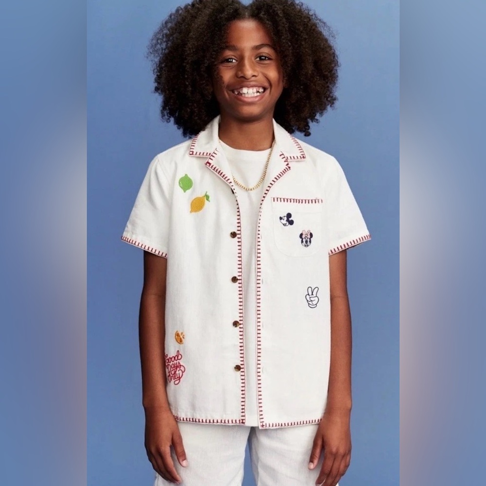 Old Navy White Short-Sleeve Button-Down Shirt with Fruit & Character Patches